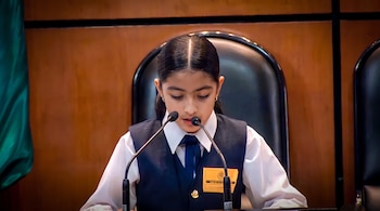 Parlamento Infantil escucha el llamado de una niña de Culiacán por la paz y la seguridad.