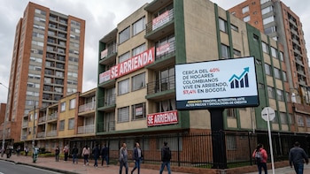 A las personas que viven en arriendo les podrían estar cobrando dinero de más por la vivienda: dicen por qué la práctica es ilegal