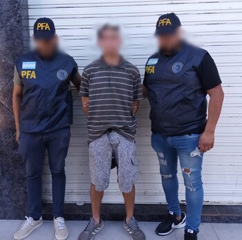 El imputado tras ser recapturado