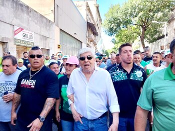 Hugo Moyano, con su hijo