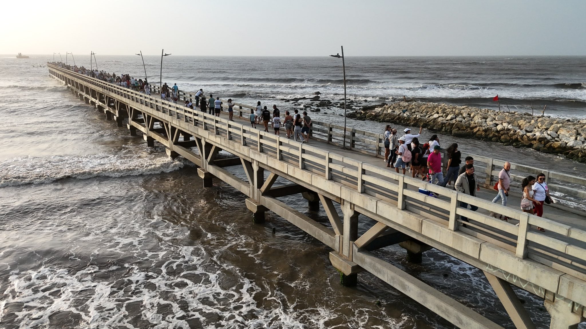 La Alcaldía de Puerto Colombia habilita el servicio de playa entre las 7:00 de la mañana y las 4:00 de la tarde- crédito Alcaldía de Puerto Colombia / Facebook