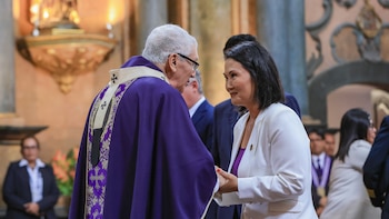 “Cualquier queja me avisa”: Keiko Fujimori habla con el cardenal Carlos Castillo sobre la visita del Papa León XIV al Perú