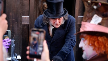 Johnny Depp empieza a hacer campaña para su regreso
