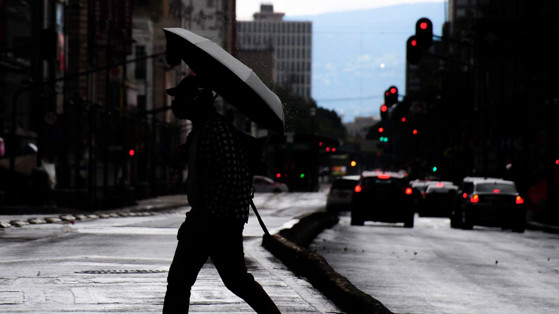 Hundimientos en CDMX afectan al drenaje y aumentan los problemas durante lluvias