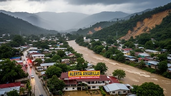 Las lluvias y los vientos dejan emergencias en cuatro departamentos de Guatemala