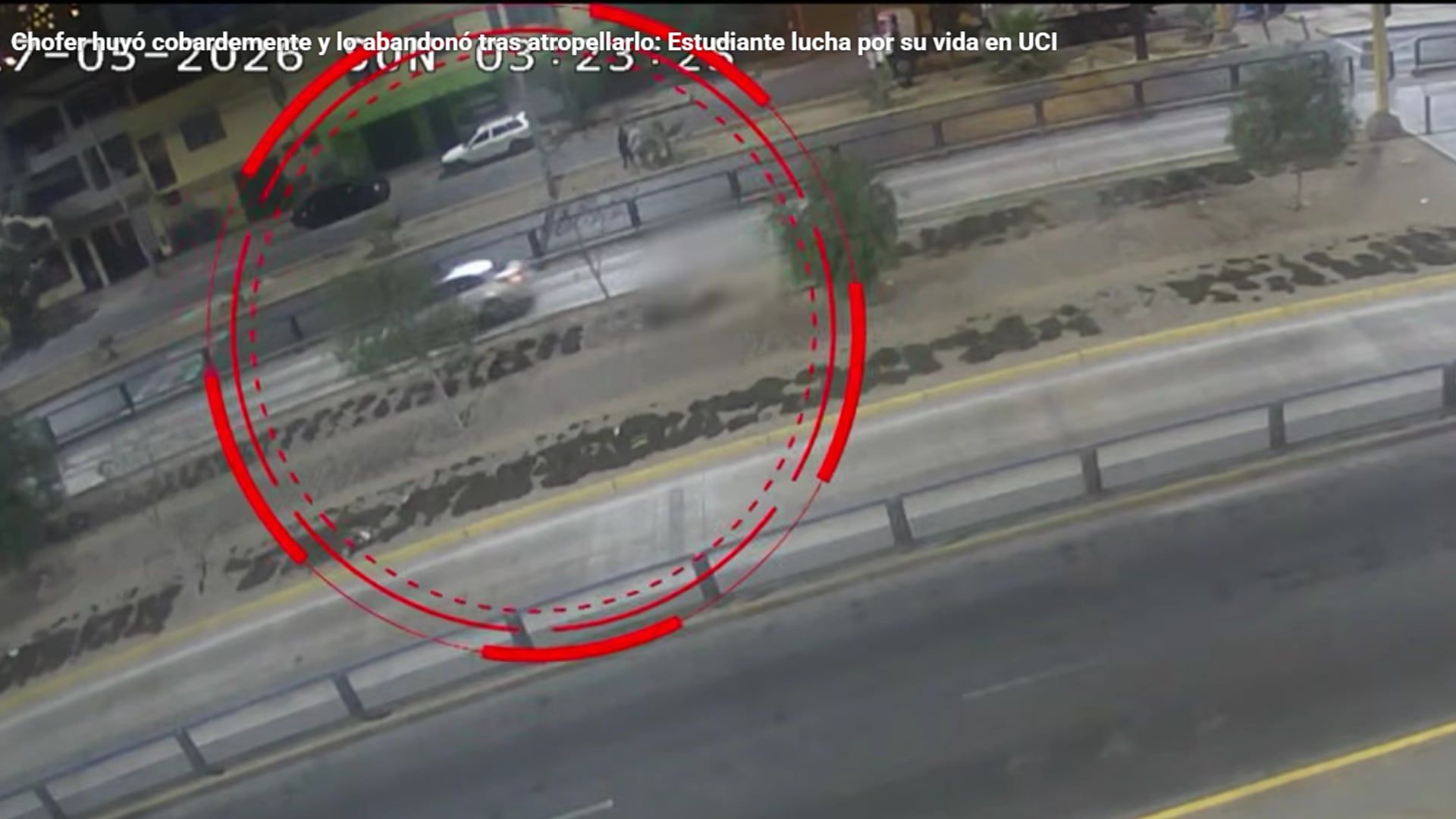 Las imágenes muestran que el responsable continuó su recorrido sin detenerse ni auxiliar a la víctima.Familia exige justicia: los familiares piden rapidez en la identificación del conductor y enfrentan elevados gastos. (Captura de video)