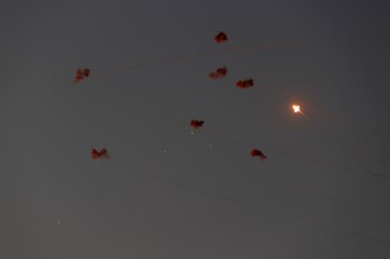 Unos 20 proyectiles fueron disparados