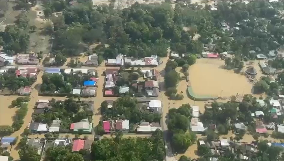 La Unidad Nacional para la Gestión del Riesgo de Desastres (Ungrd) coordina operaciones de asistencia humanitaria en los municipios afectados, con el envío de ayuda aérea y terrestre para atender a las familias damnificadas - crédito Ungrd