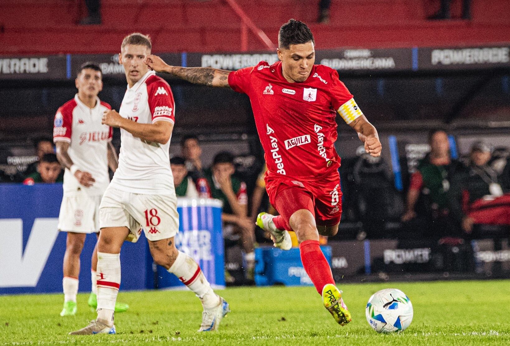 América buscará la victoria ante Huracán en Cali, para afianzarse entre los aspirantes a clasificar a la siguiente fase de la Copa Sudamericana 2025 - crédito @AmericadeCali/X