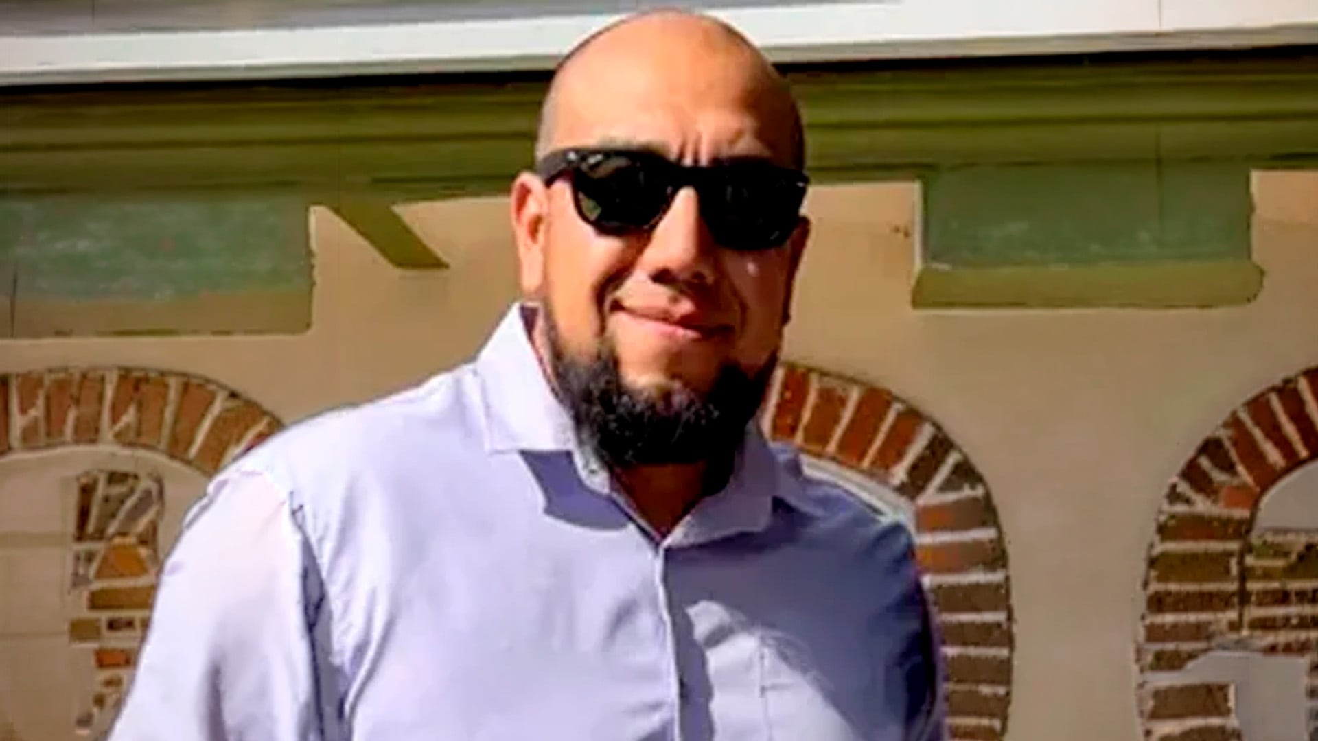 Un hispano murió en el tiroteo que dejó tres víctimas en Seattle; la policía investiga si el ataque fue un ajuste de cuentas