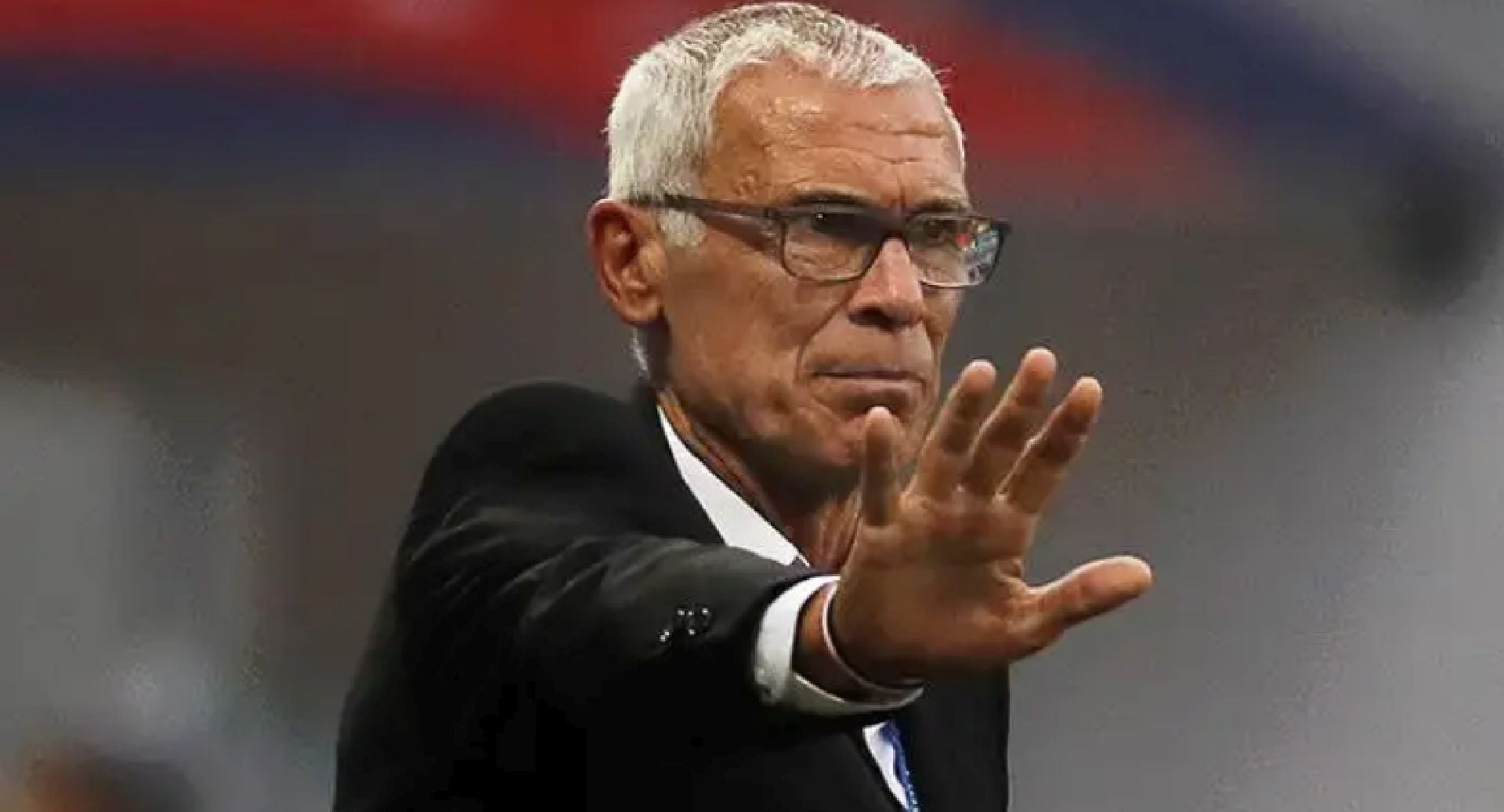 El entrenador argentino, con experiencia en Valencia e Inter de Milán, se encuentra muy cerca de asumir la conducción del tricampeón peruano, buscando aportar su disciplina y amplio recorrido internacional en el Torneo Clausura 2026 (EFE)