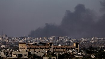 Mueren trece gazatíes en un