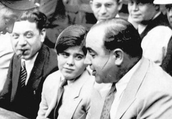 Tras la muerte de su