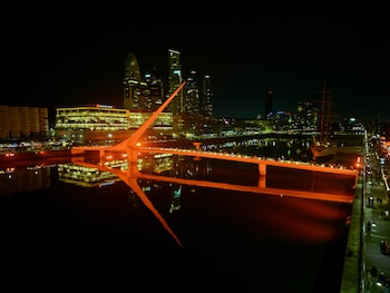 Puente de la Mujer, en Puerto Madero