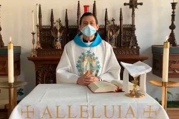 El sacerdote Rafael Bermúdez dejó