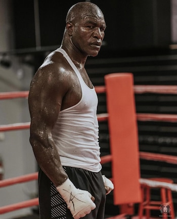 Holyfield se efnretará a Kevin