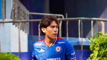 Quién es Ariel Castro, joven que debutó con Cruz Azul y fue rechazado por Chivas