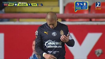 Chicharito no puede recuperar su