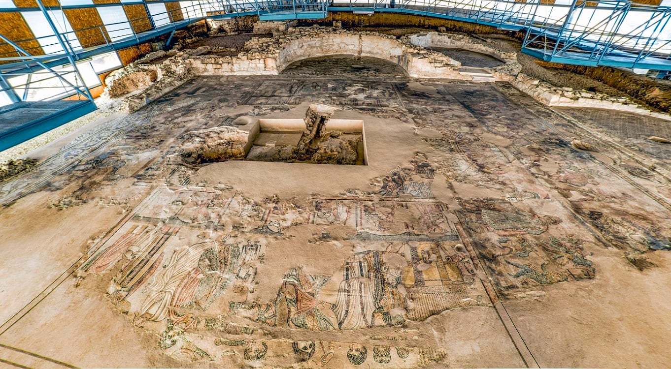 Noheda, la villa romana que se puede visitar de noche y que cuenta uno de los mosaicos figurativos más imponentes de España