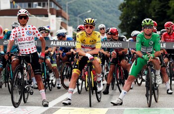 Esto han ganado los equipos participantes en el Tour de Francia, el de Nairo está dentro de los primeros. REUTERS/Benoit Tessier