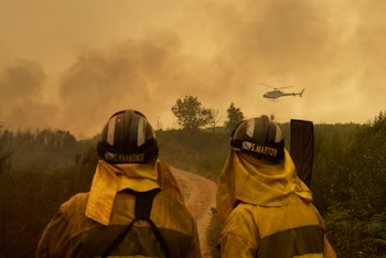 Extinción de un fuego en Galicia. (Rosa Veiga/Europa Press)