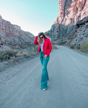 (Instagram: eugenialemosok)