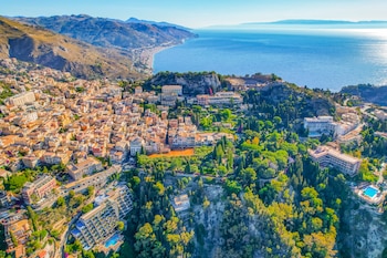 Taormina, en Italia, ofrece vistas