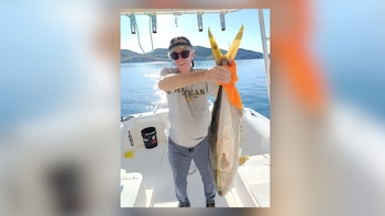 Localizan sin vida debajo de