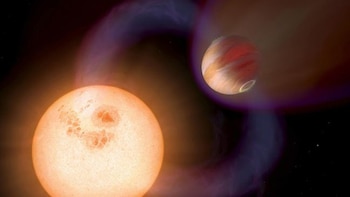 El exoplaneta llamado NGTS-10b gira alrededor de su estrella en tan solo 18,4 horas. La Tierra lo hace en 365 años