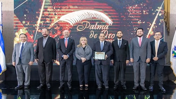 La Cámara de Comercio e Industria de El Salvador entrega la Palma de Oro 2026