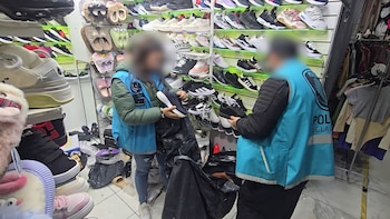 Operativo en Flores: secuestraron más de 240 millones de pesos en zapatillas truchas