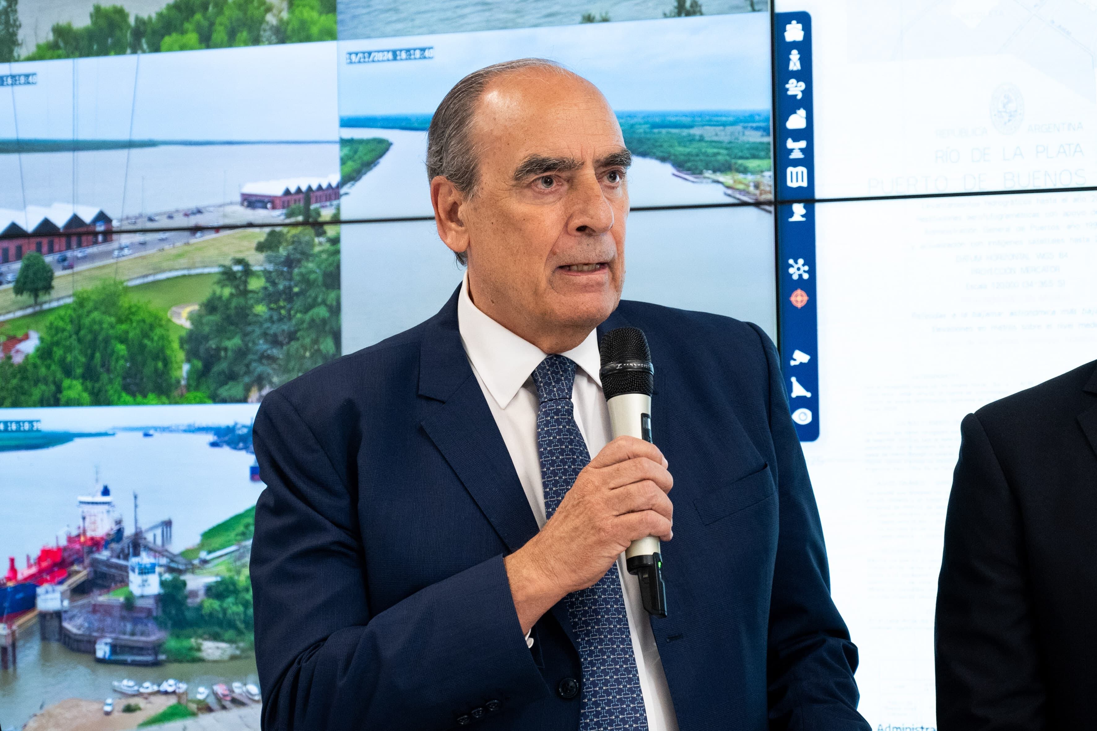 QFCHCXH4C5AAJMQQ66NNTDFH2E