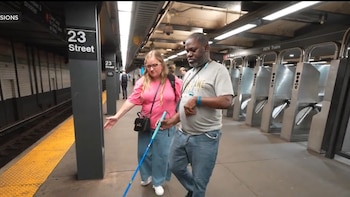 Nueva York prueba herramientas de inteligencia artificial para mejorar la autonomía de personas con discapacidad visual