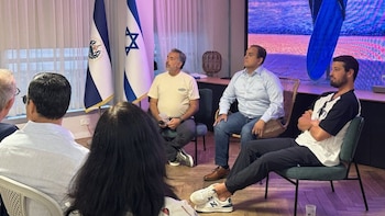 En el club náutico de la marina local, entrenadores israelíes relataron sus experiencias en costas centroamericanas y dejaron una pista sobre qué cambió en los servicios para viajeros (Foto cortesía Ministerio de Relaciones Exteriores)