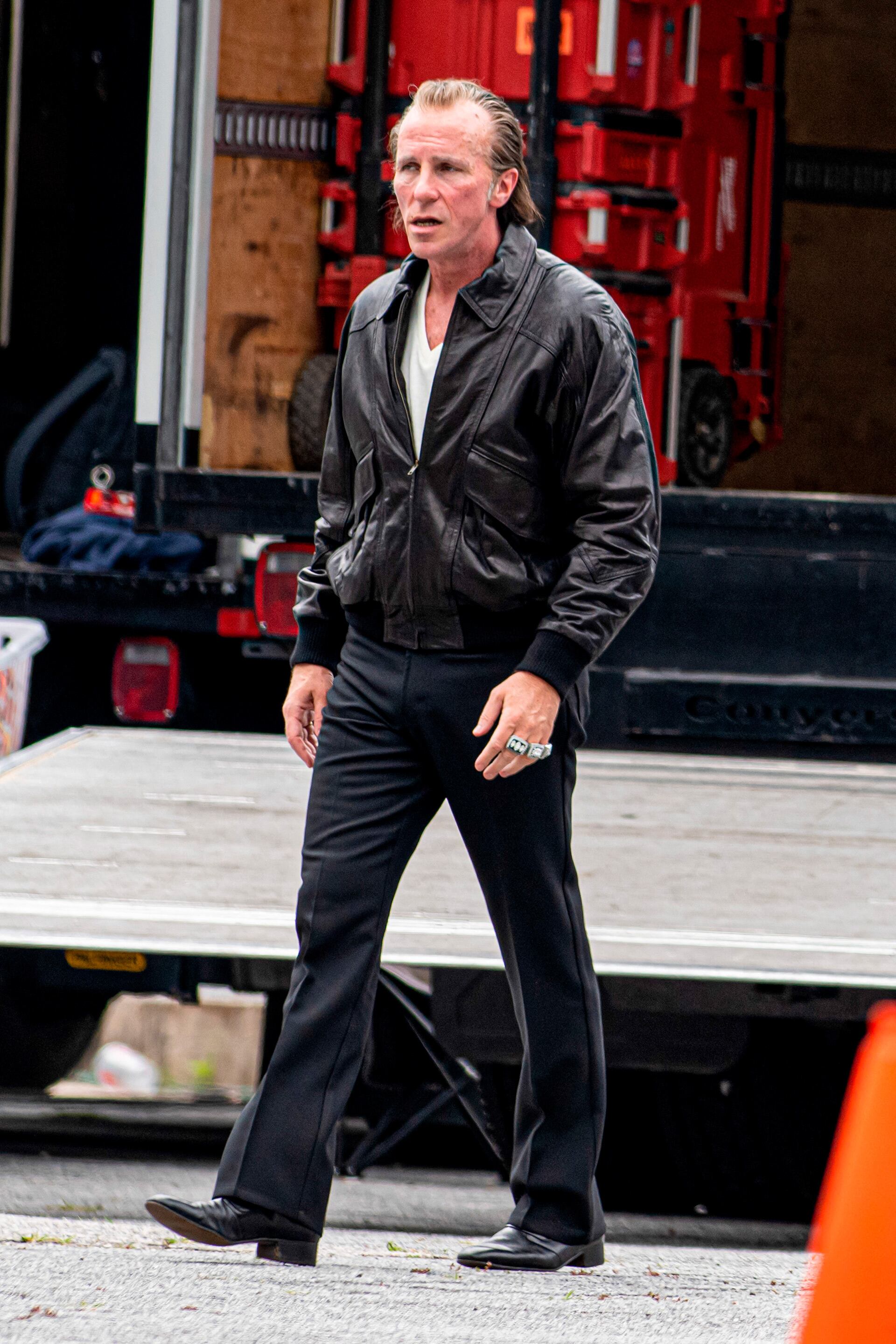 Christian Bale luce irreconocible caracterizado como Al Davis (Mega/The Grosby Group)