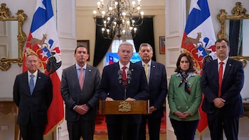 "Como Presidente en ejercicio, me toca asumir la responsabilidad que corresponde", señaló el mandatario desde La Moneda.