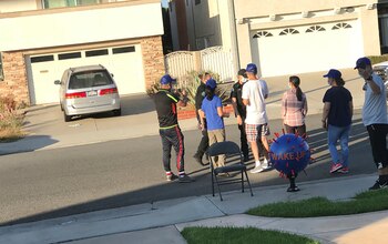 Manifestantes chinos gritan consignas y
