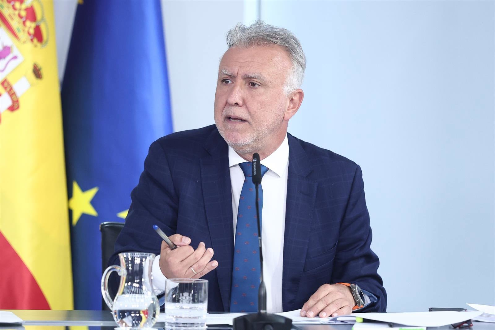 Torres acusa a Feijóo de estar "absolutamente entregado" a la ultraderecha para llegar a La Moncloa "como sea"