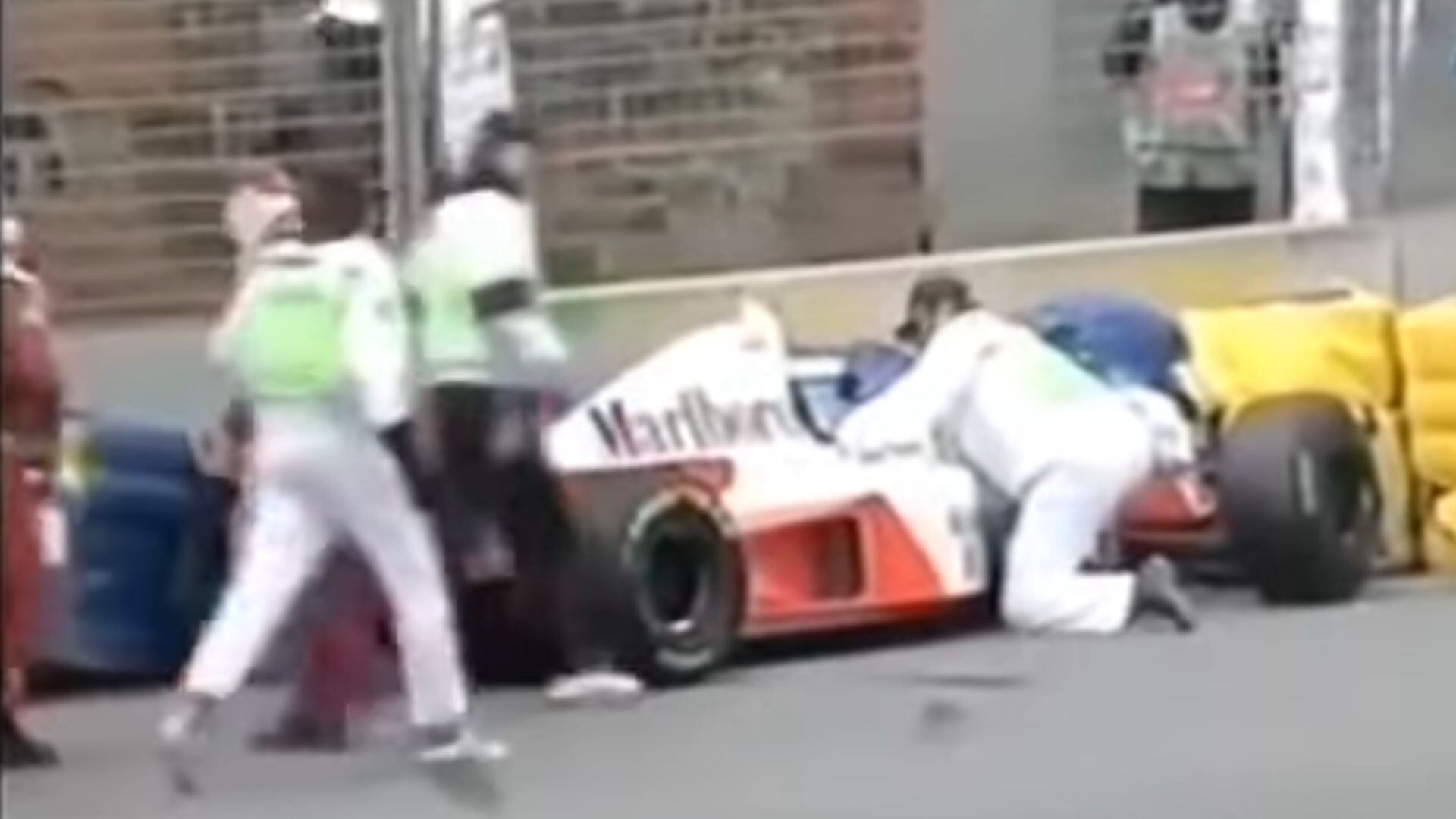 El accidente de Mika Hakkinen en Adelaida detuvo su corazón durante 16 segundos (Captura de video)