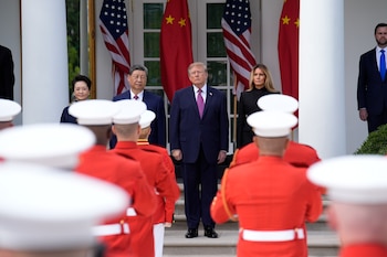 Donald Trump ofrece una cena de Estado en la Casa Blanca para homenajear al presidente chino Xi Jinping. (EFE/Yuri Gripas)