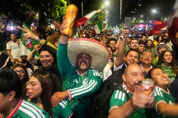 }(AP Foto/Marco Ugarte)