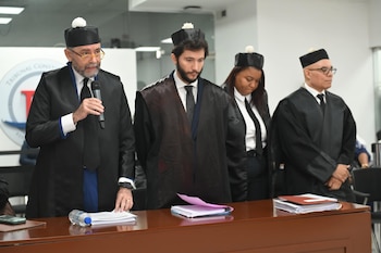 Los legisladores accionantes sostienen que el Código Tributario obliga a actualizar por inflación los tramos salariales, mientras el tribunal reservó para sentencia un expediente contra una disposición incluida en el Presupuesto General del Estado (Foto cortesía Tribunal Constitucional)