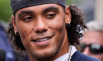 Christian Gonzalez llegó al nuevo contrato después de ser elegido All-Pro del segundo equipo en 2024 y de alcanzar su primer Pro Bowl en 2025-crédito Charles Krupa/AP Foto