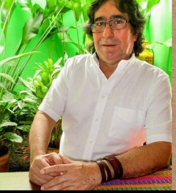 Irving Larios