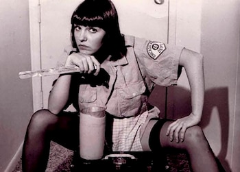 Cynthia Plaster Caster realizó cerca de 70 esculturas de penes de estrellas de rock de Estados Unidos