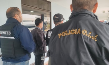 El operativo judicial sorprendió a familiares y vecinos, con la participación de la Cruz Roja, Ministerio de Salud, Fuerza Pública y otras instituciones. Crédito: CR HOY