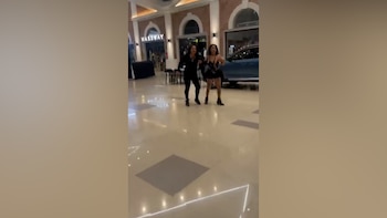 Escándalo en un cine de Entre Ríos: dos mujeres fueron atacadas con gas pimienta tras abrir cervezas dentro de la sala