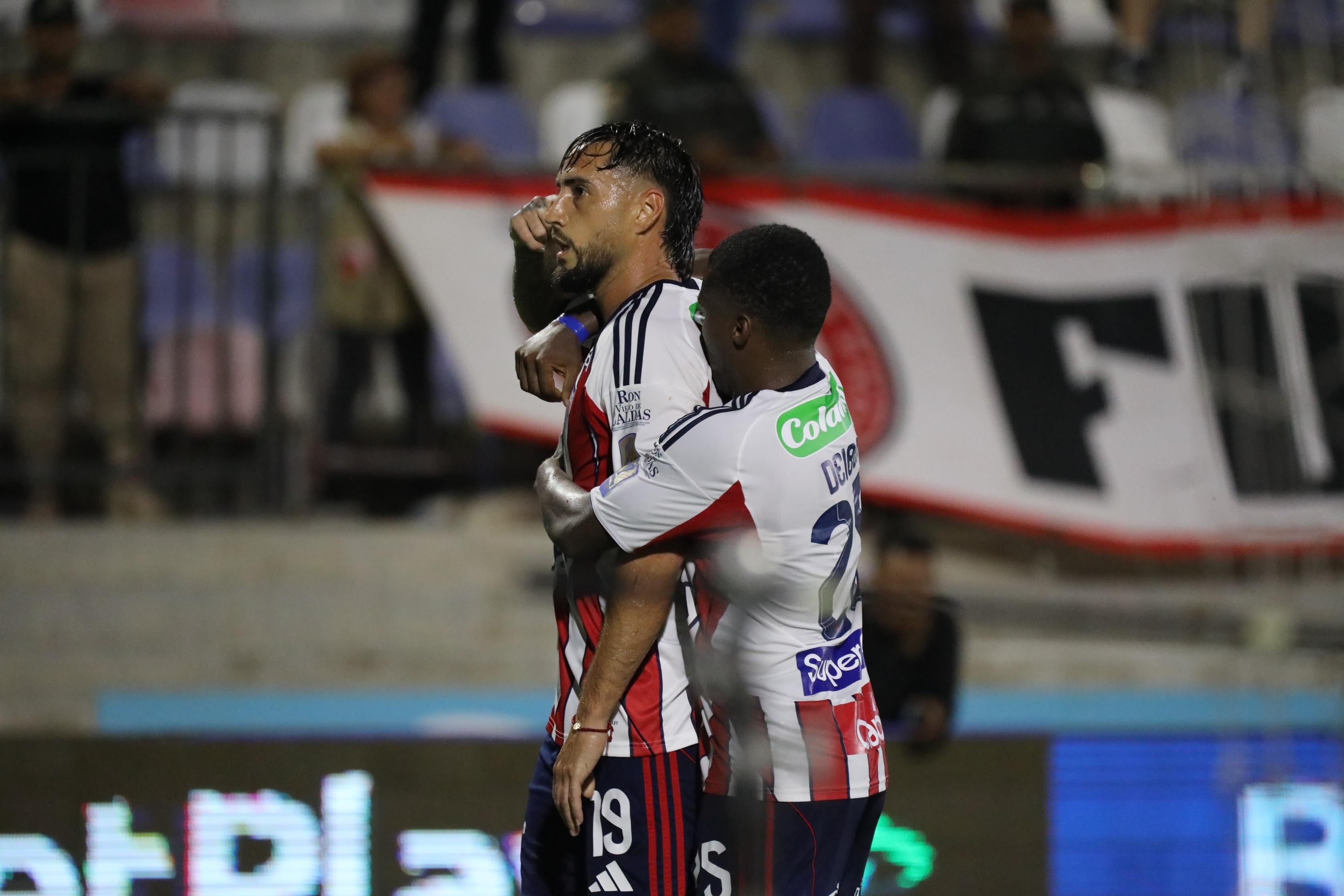 El delantero marcó el segundo gol del Junior FC en el empate 2-2 contra Internacional de Bogotá - crédito Colprensa