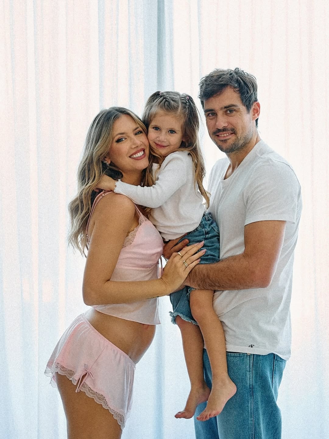La alegría de Stephanie Demner y Guido Pella: así fue el tierno anuncio de su embarazo (Instagram)