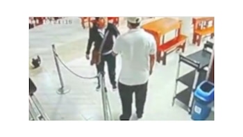 El hombre compartió videos de